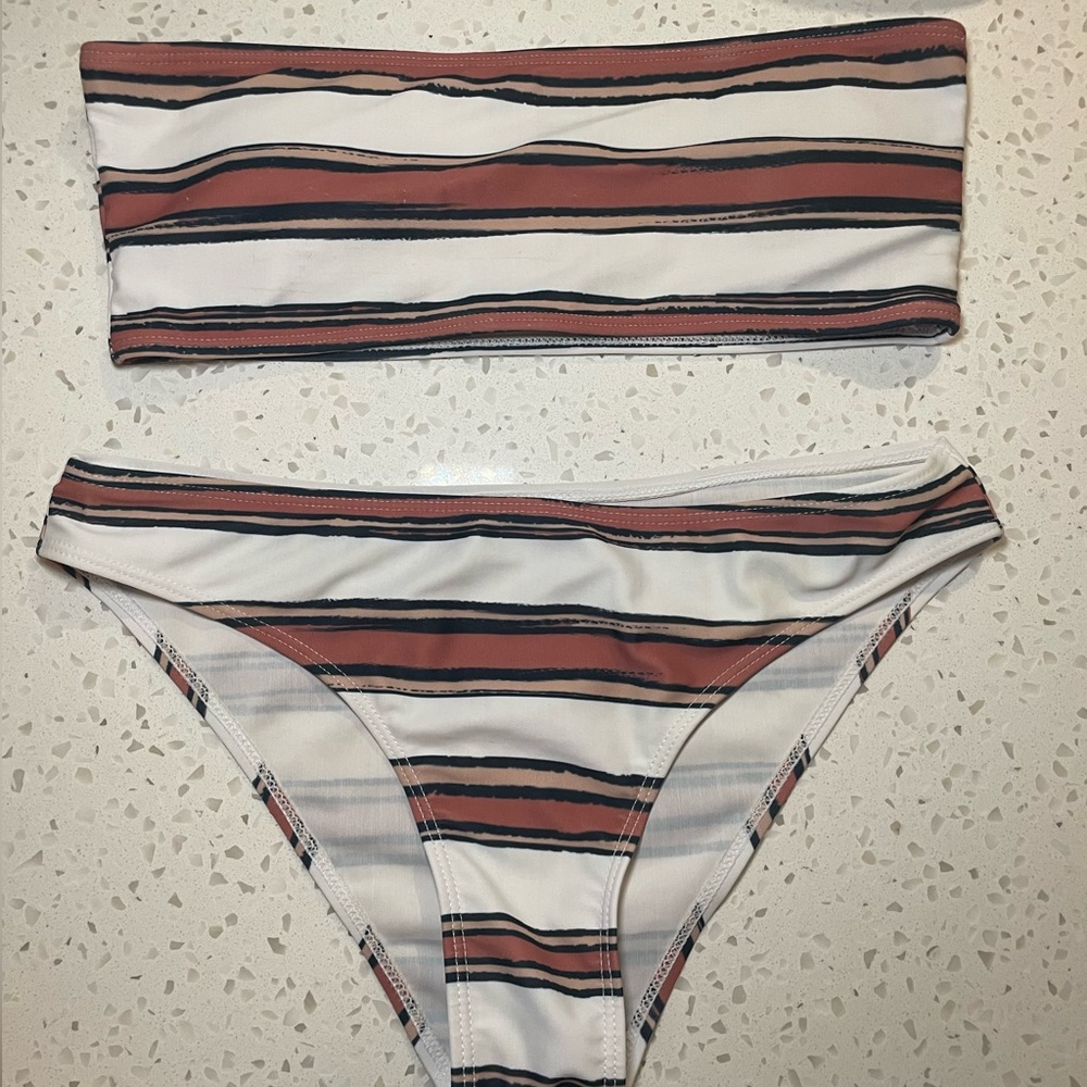 Strapless swimsuit